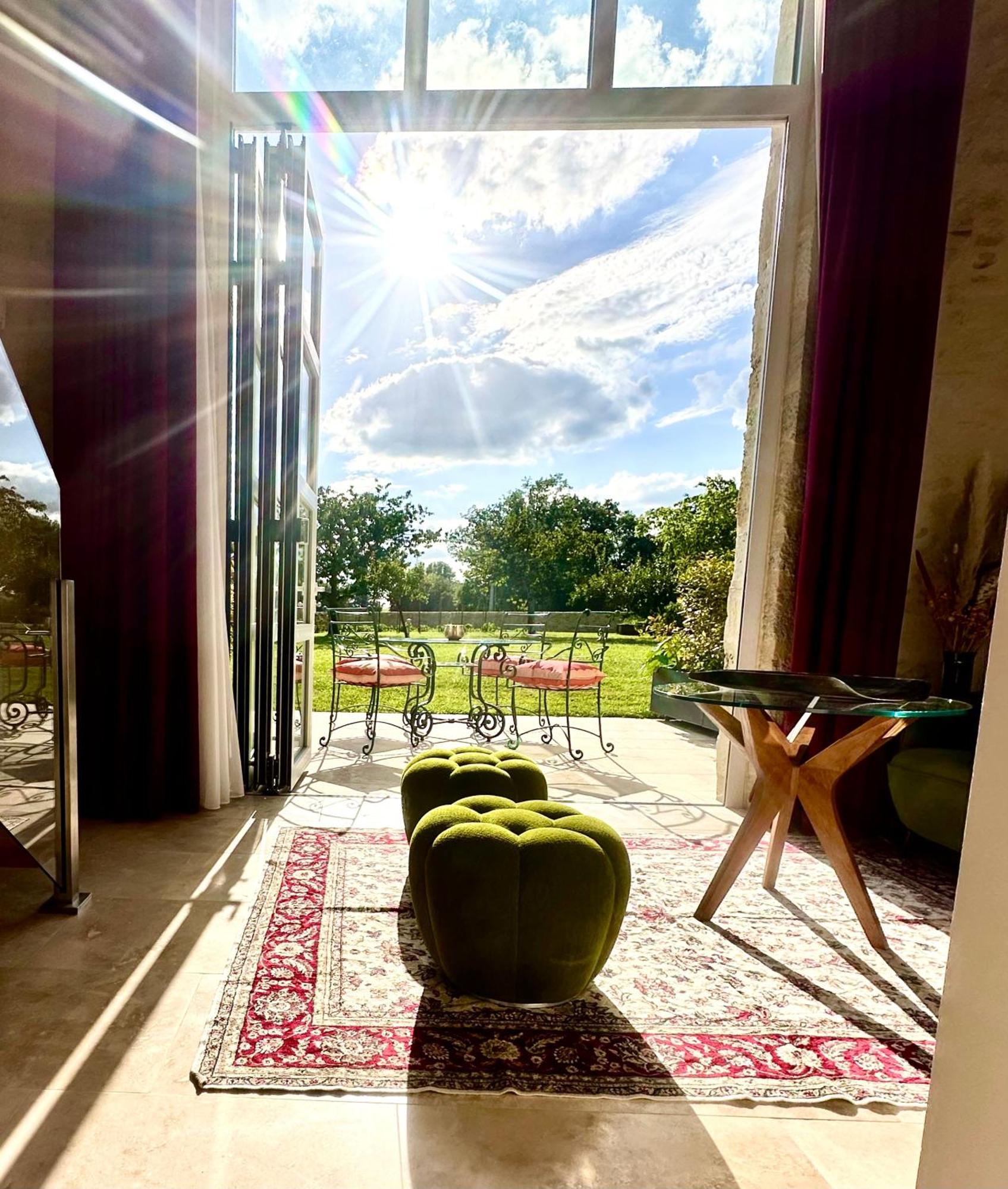 Chateau De Lafont Suites Saint-Vivien  Εξωτερικό φωτογραφία