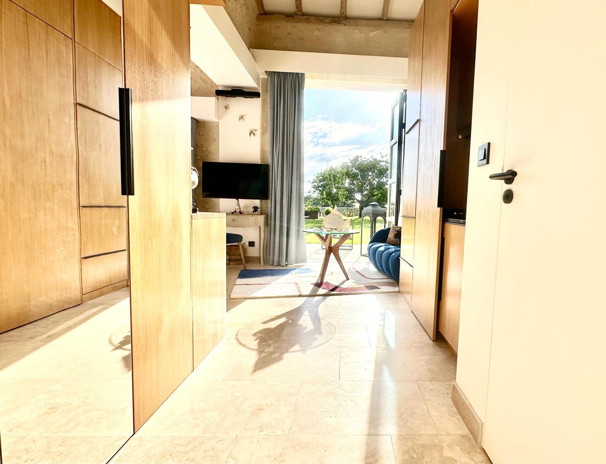 Chateau De Lafont Suites Saint-Vivien  Εξωτερικό φωτογραφία