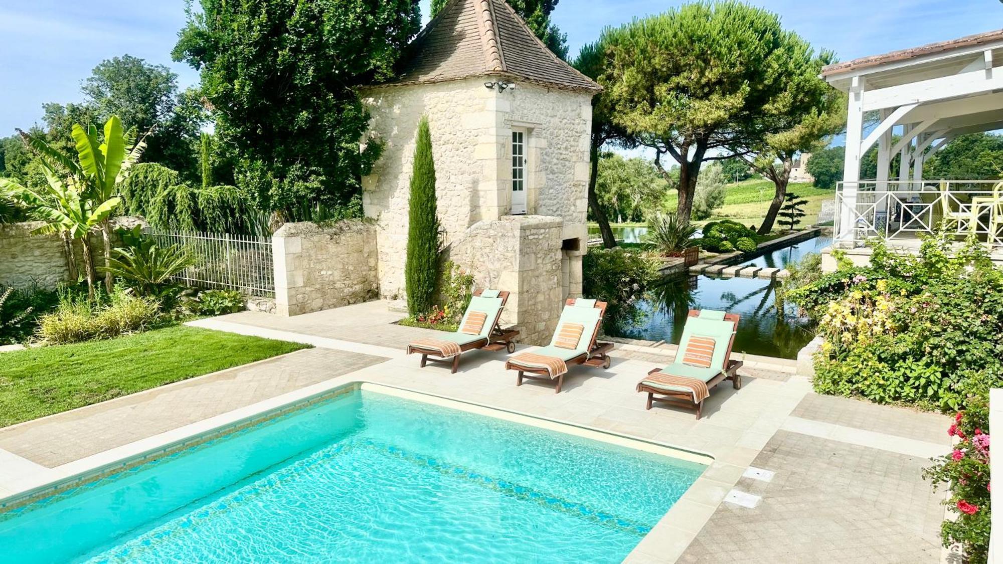 Chateau De Lafont Suites Saint-Vivien  Εξωτερικό φωτογραφία