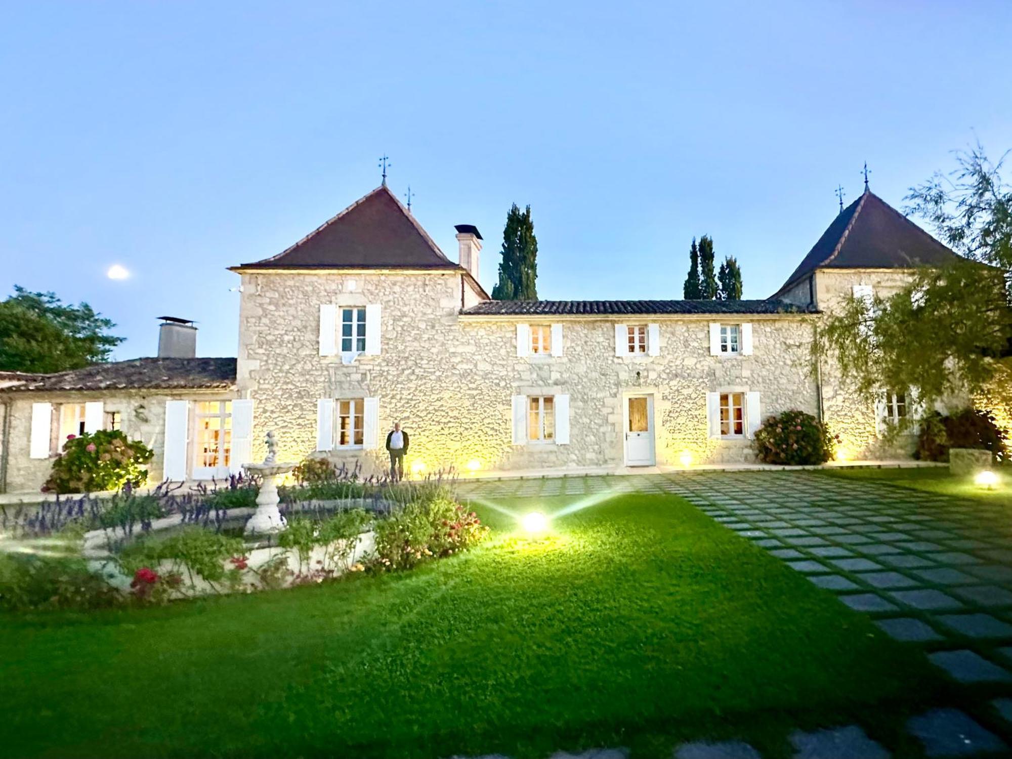 Chateau De Lafont Suites Saint-Vivien  Εξωτερικό φωτογραφία